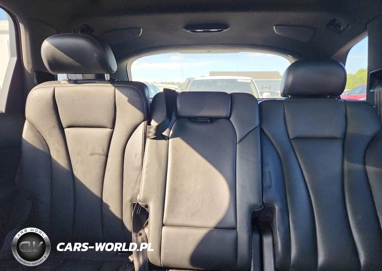 2017 Audi Q7 Prestige VIN:WA1VAAF74HD024278 - 10