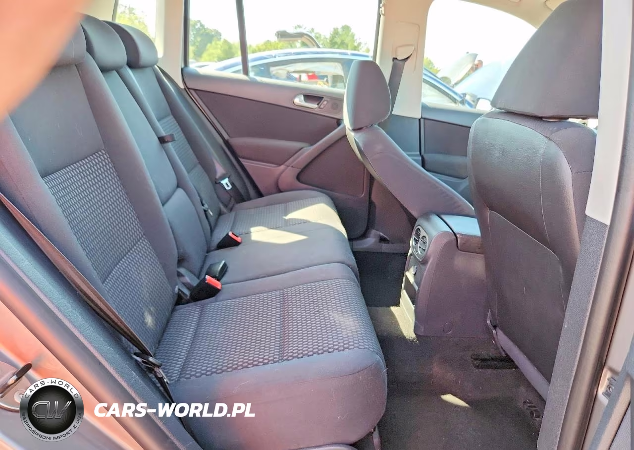 2011 Volkswagen Tiguan S VIN:WVGBV7AX4BW506523 - 11