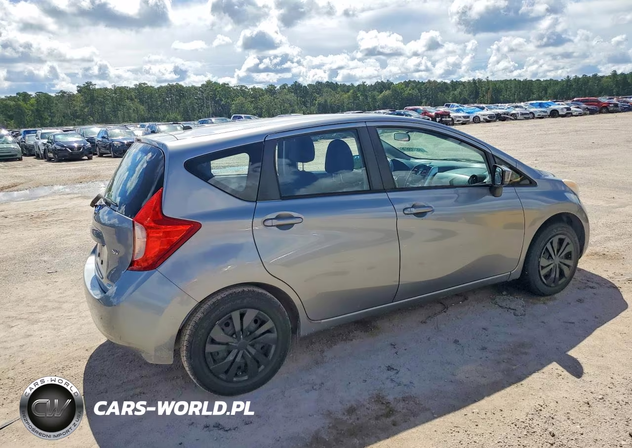 2015 Nissan Versa Note Sv VIN:3N1CE2CP9FL379047 - 3