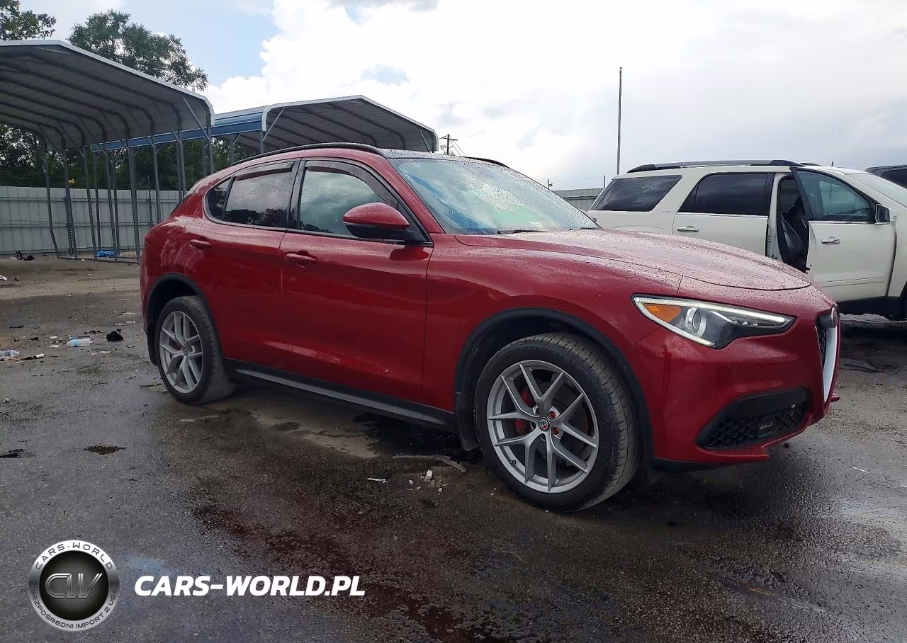 2018 Alfa Romeo Stelvio Ti Sport VIN:ZASFAKNN5J7C06194 - 4