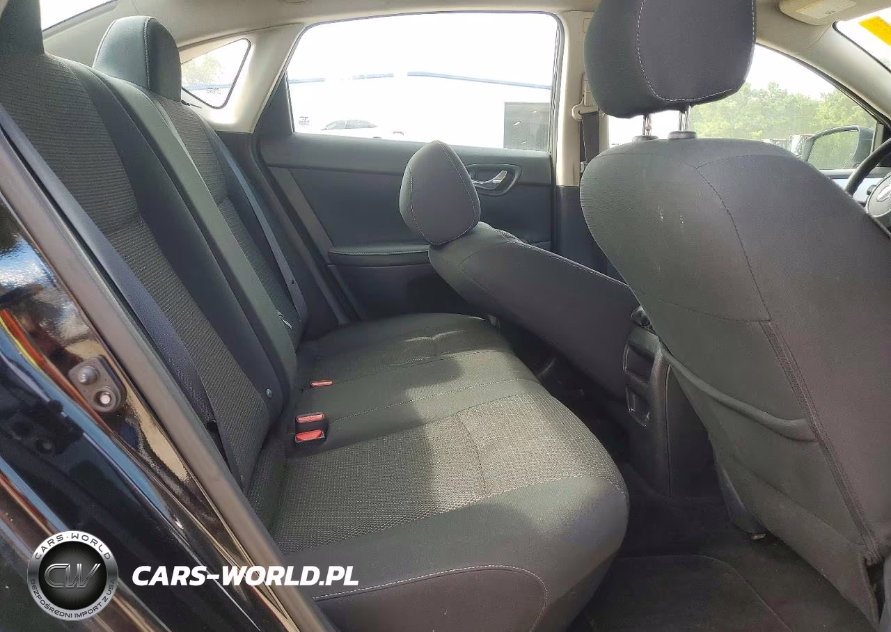 2019 Nissan Sentra S VIN:3N1AB7AP3KY387044 - 10