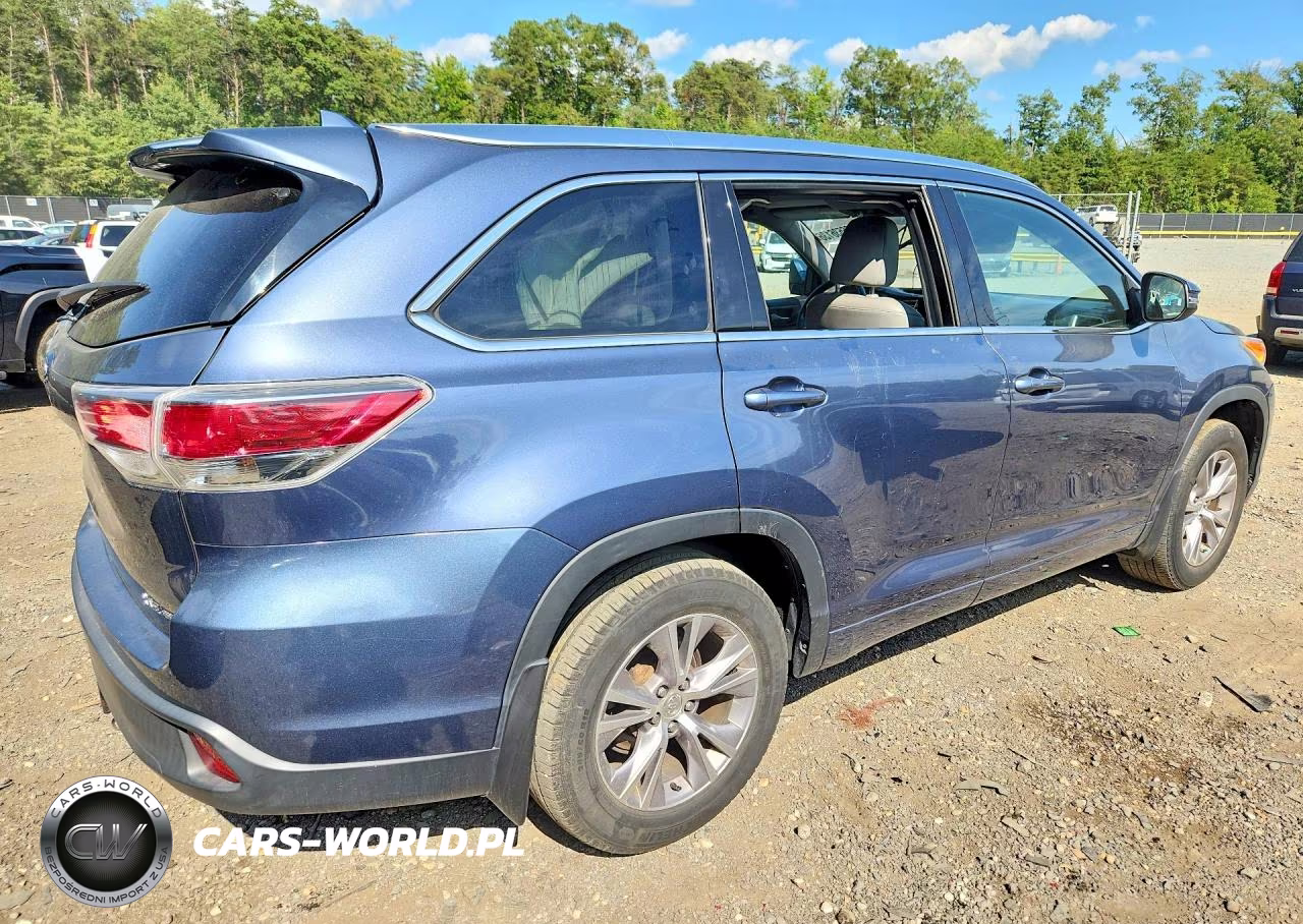 2015 Toyota Highlander Xle VIN:5TDJKRFH8FS072697 - 3