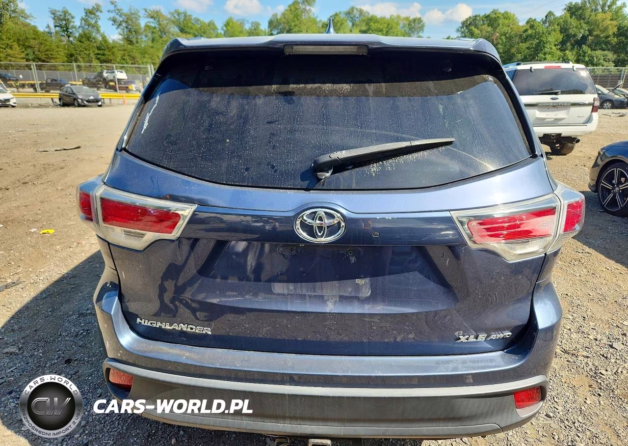 2015 Toyota Highlander Xle VIN:5TDJKRFH8FS072697 - 6