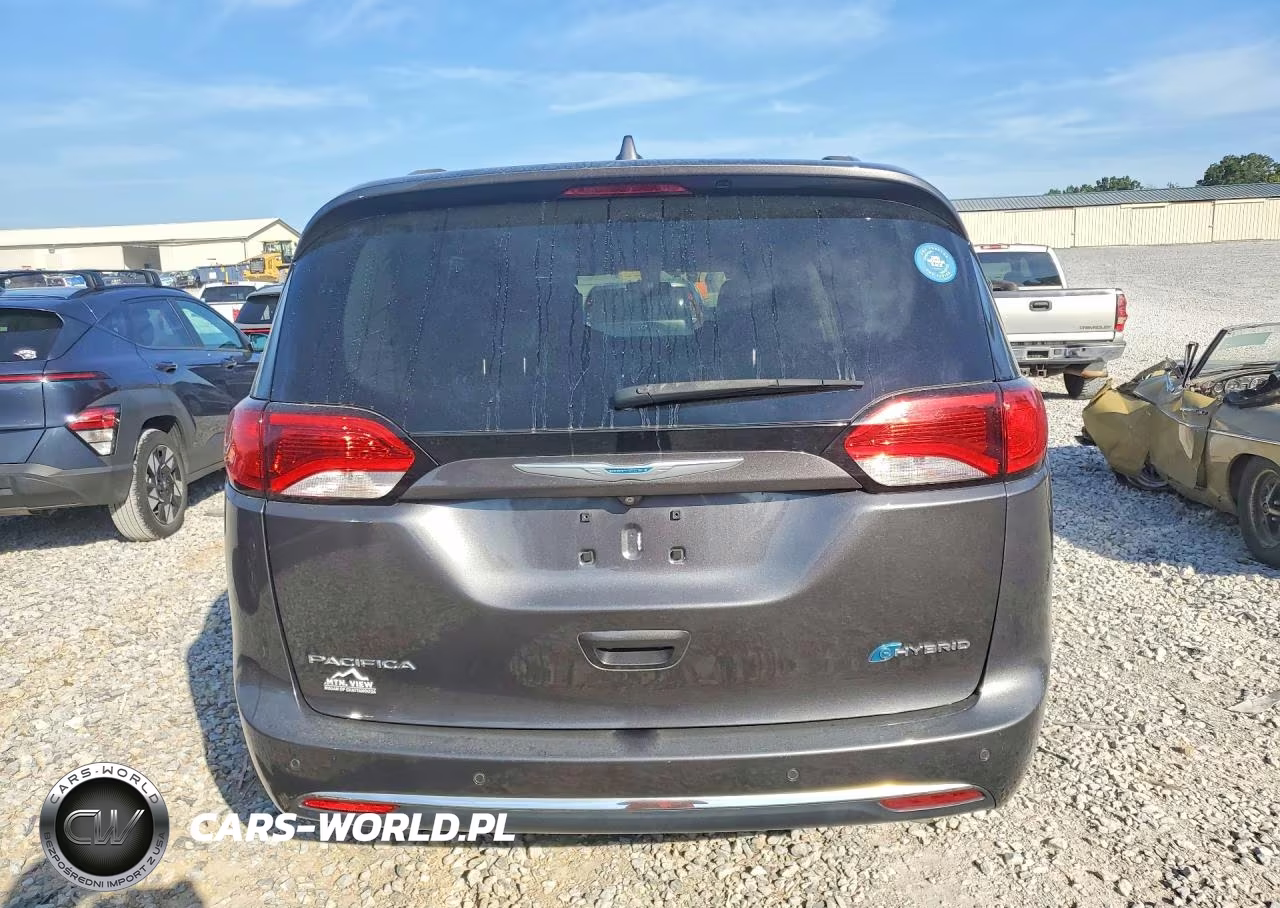 2018 Chrysler Pacifica Hybrid Limited VIN:2C4RC1N7XJR275330 - 6