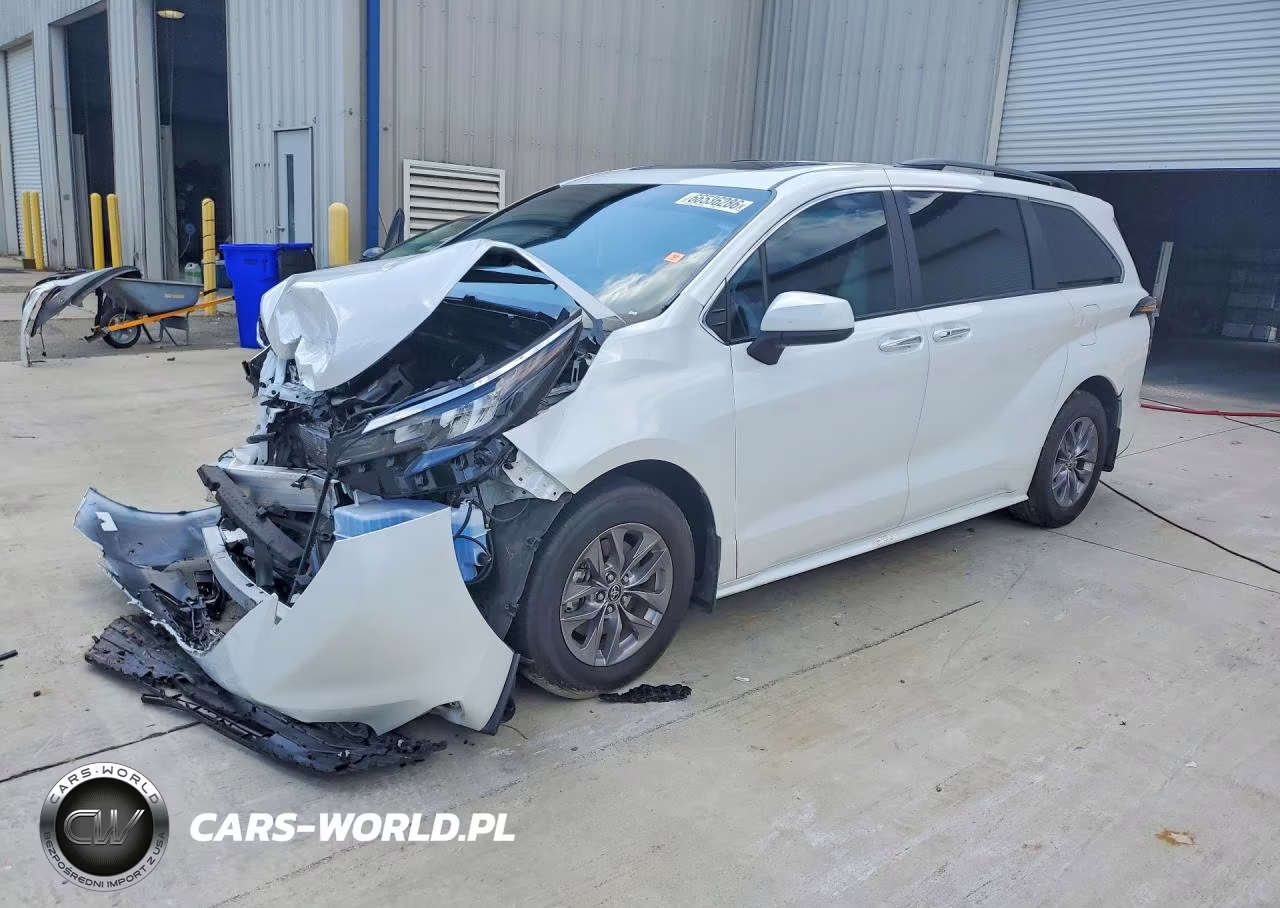 2025 Toyota Sienna Xle 8-Passenger VIN:5TDJRKEC2SS245908 - 1