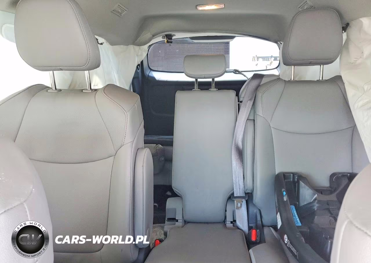 2025 Toyota Sienna Xle 8-Passenger VIN:5TDJRKEC2SS245908 - 10