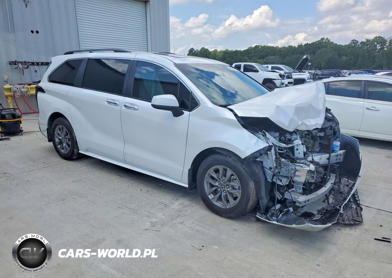 2025 Toyota Sienna Xle 8-Passenger VIN:5TDJRKEC2SS245908 - 4