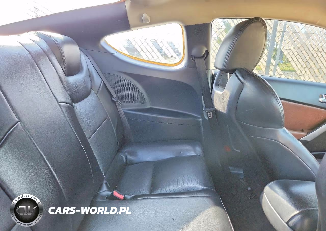 2011 Hyundai Genesis Coupe 2.0T VIN:KMHHT6KD7BU064637 - 10