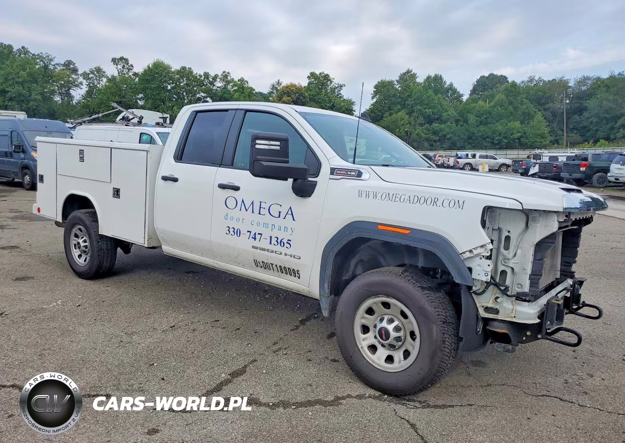 2023 GMC Sierra C3500 VIN:1GD58PE71PF167502 - 4