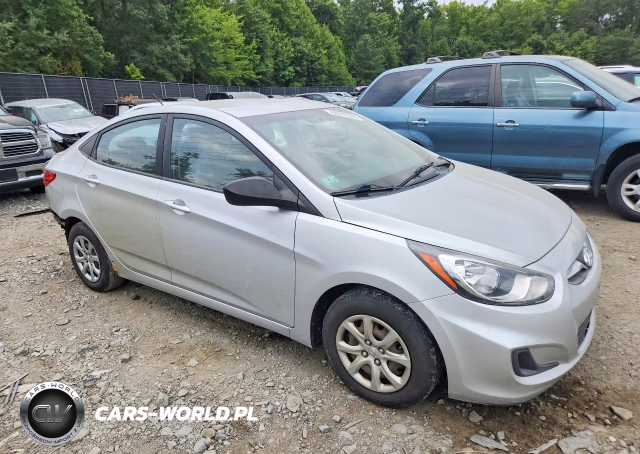 2014 Hyundai Accent Gls VIN:KMHCT4AE2EU774395 - 4