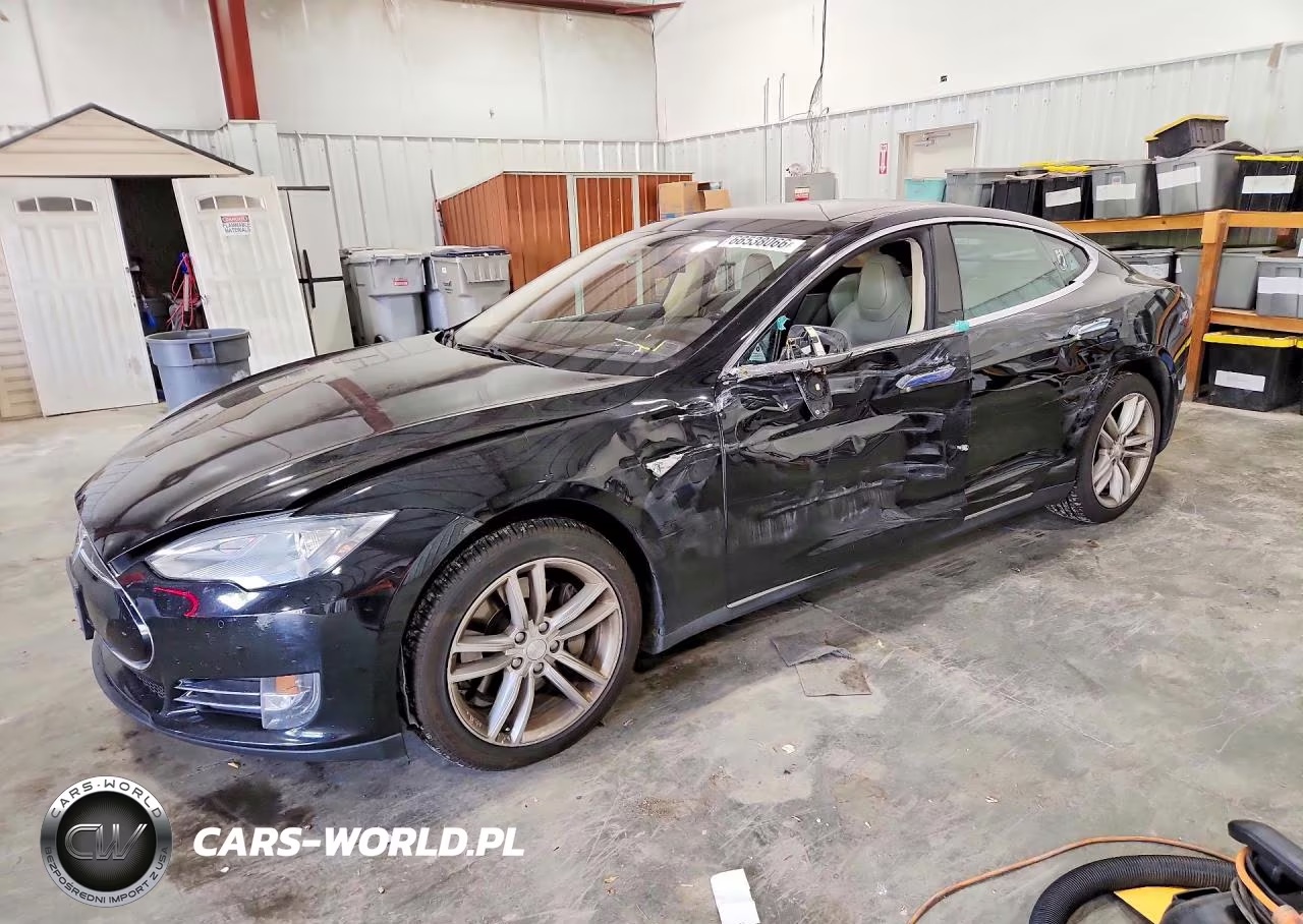 2014 Tesla Model S