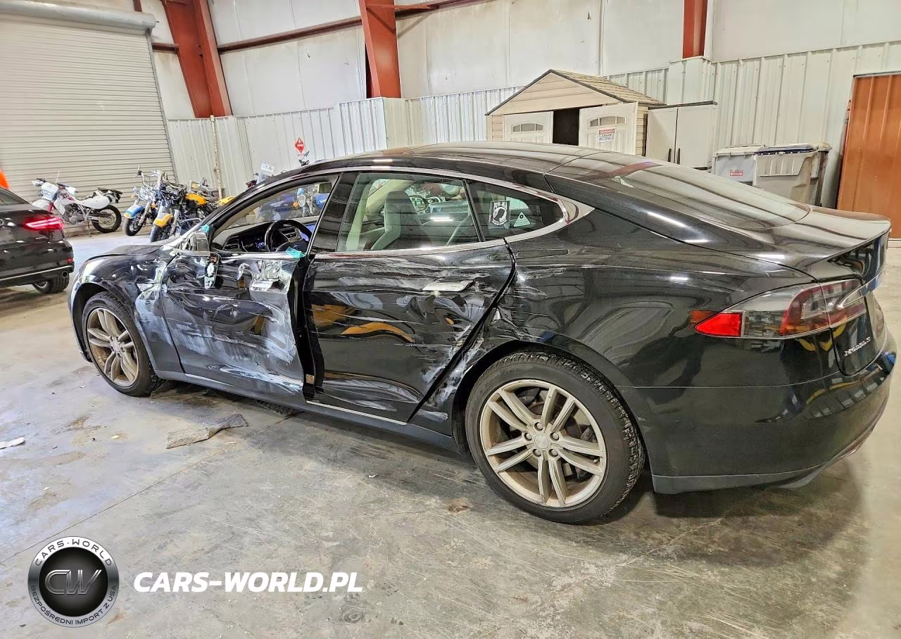2014 Tesla Model S VIN:5YJSA1H18EFP49436 - 2