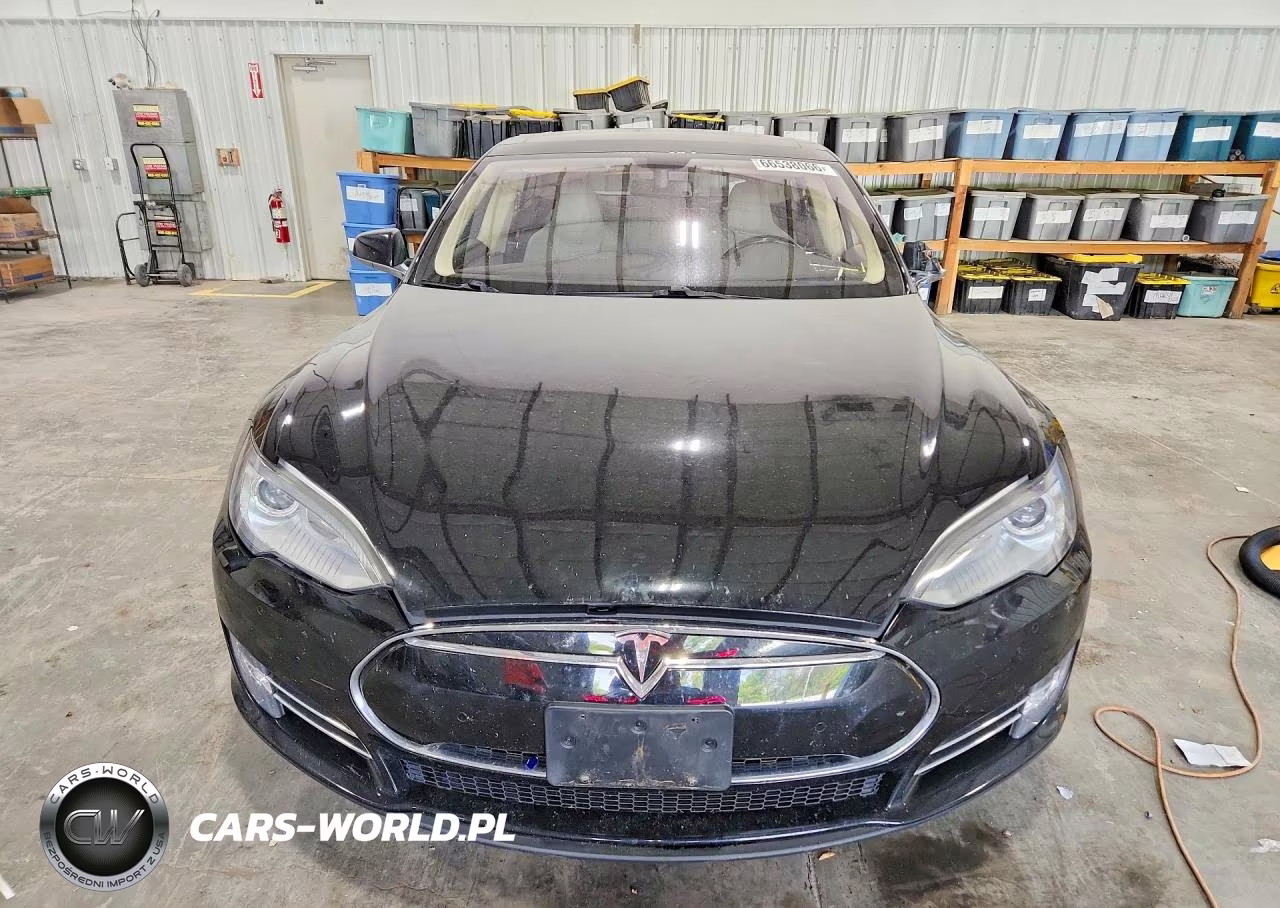 2014 Tesla Model S VIN:5YJSA1H18EFP49436 - 5