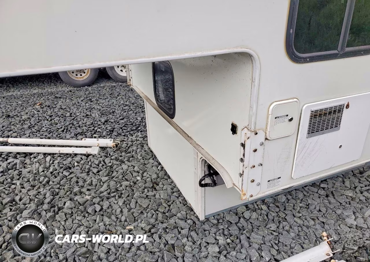 2008 Lance Slide-In Camper VIN:163391 - 8