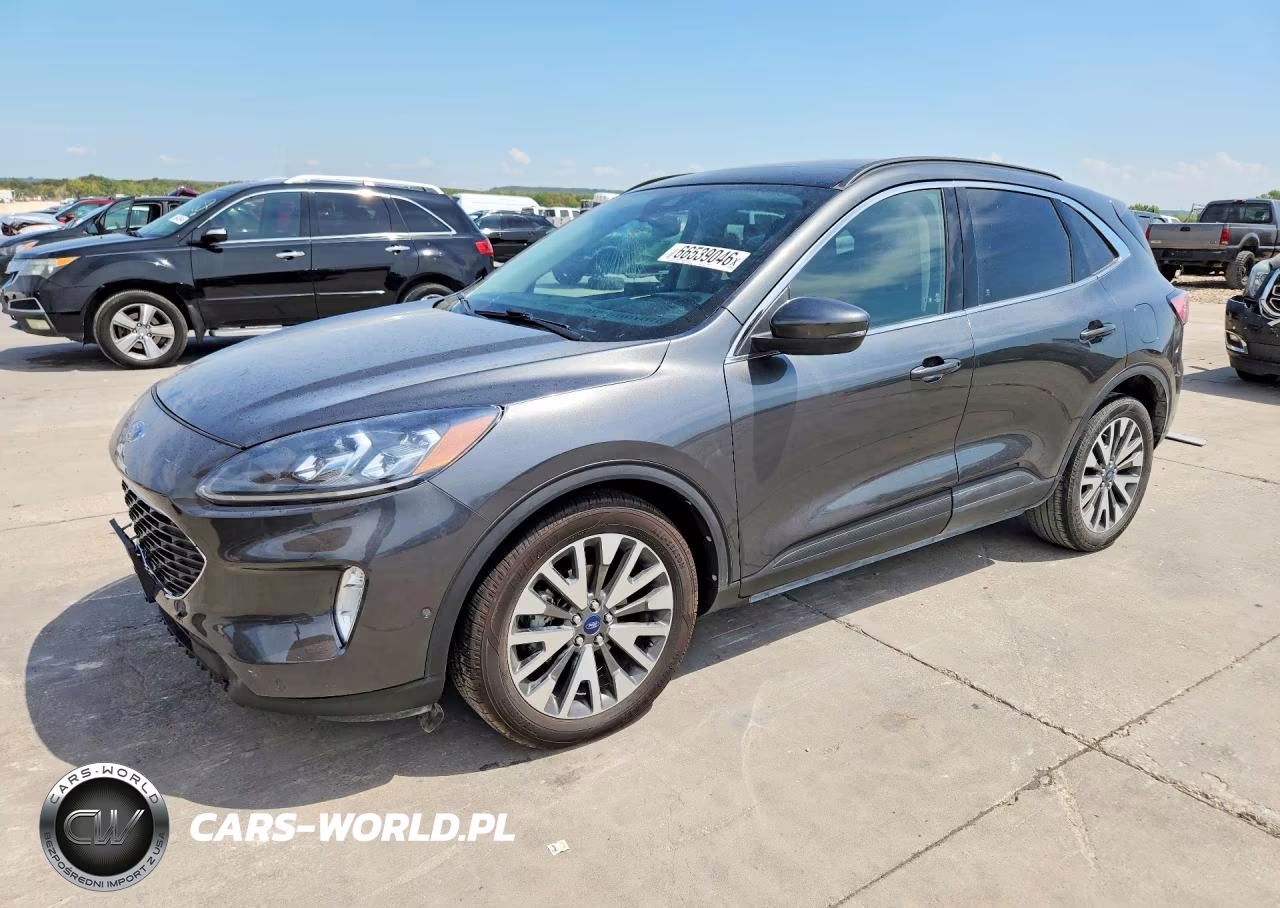 2020 Ford Escape Titanium