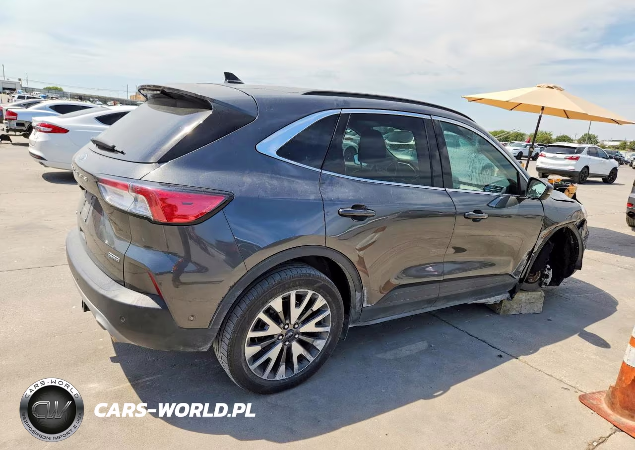 2020 Ford Escape Titanium VIN:1FMCU9DZ5LUA15259 - 3
