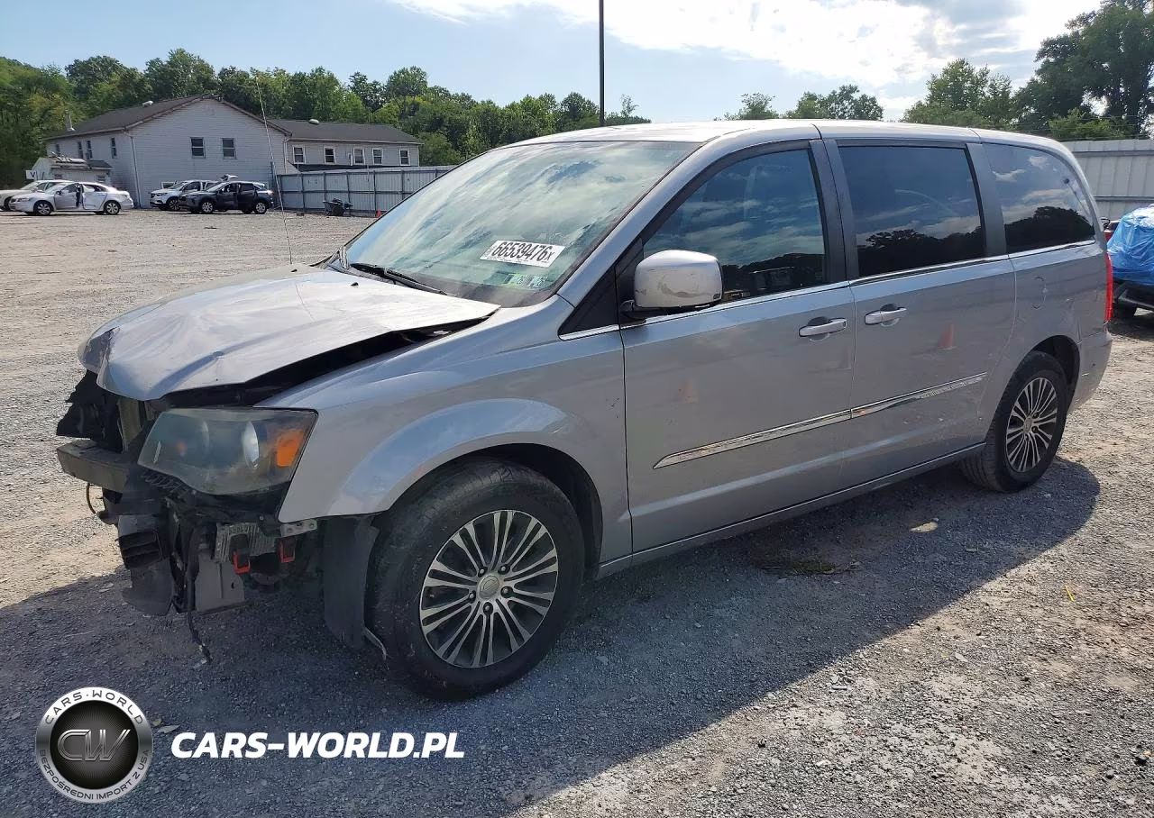 2014 Chrysler Town & Country S – zdjęcie 1 z 13