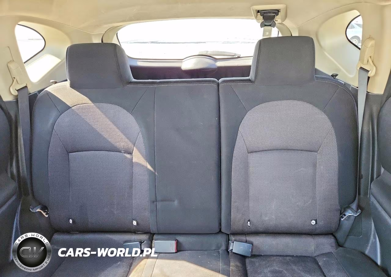 2011 Nissan Rogue S VIN:JN8AS5MV1BW286043 - 10