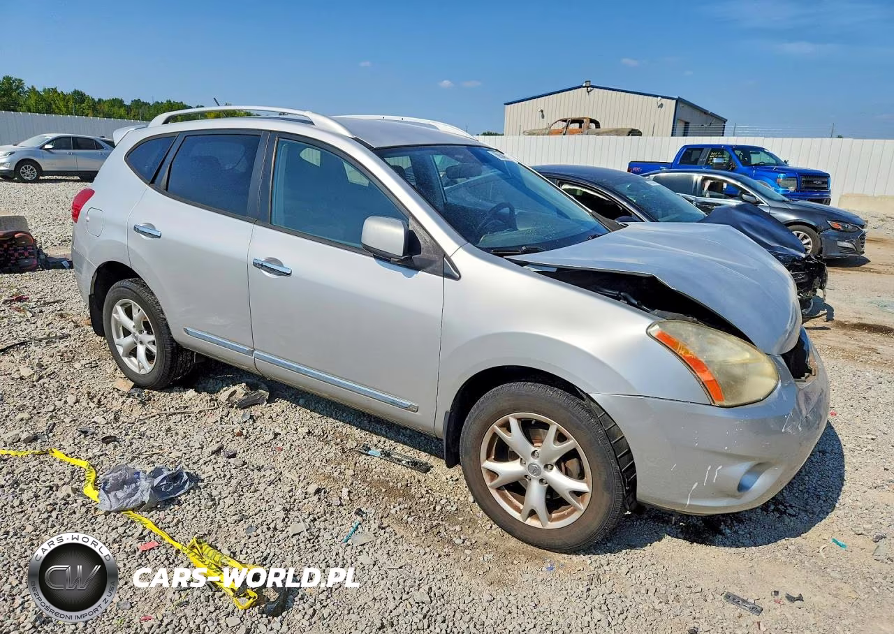 2011 Nissan Rogue S VIN:JN8AS5MV1BW286043 - 4