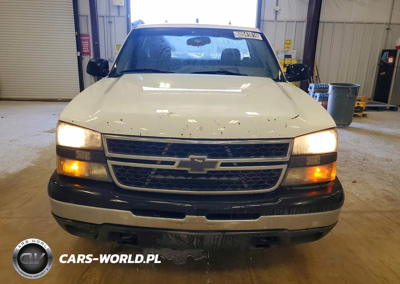 2006 Chevrolet Silverado C1500 VIN:3GCEC14X16G252550 - 5