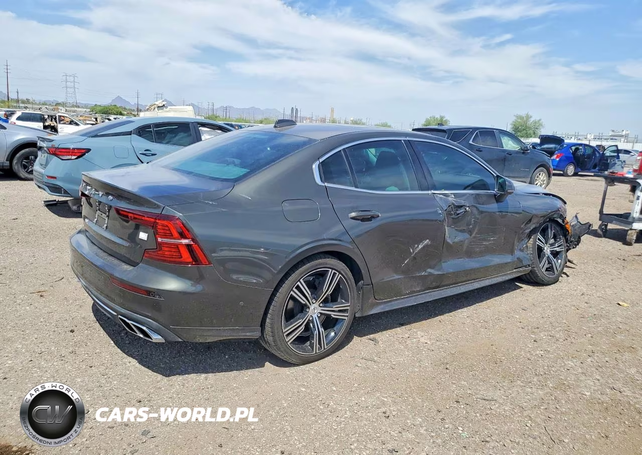 2022 Volvo S60 T8 Recharge Inscription VIN:7JRBR0FL6NG163039 - 3