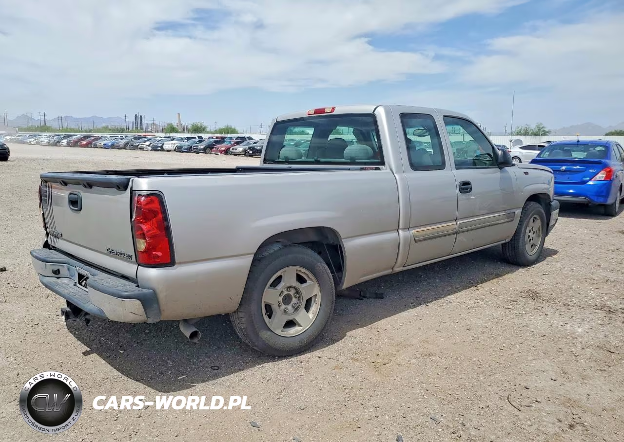 2005 Chevrolet Silverado C1500 VIN:2GCEC19T151309097 - 3