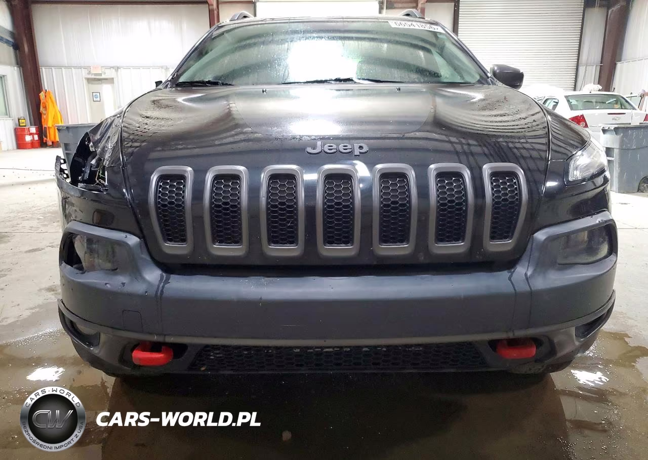 2015 Jeep Cherokee Trailhawk VIN:1C4PJMBS8FW576040 - 5