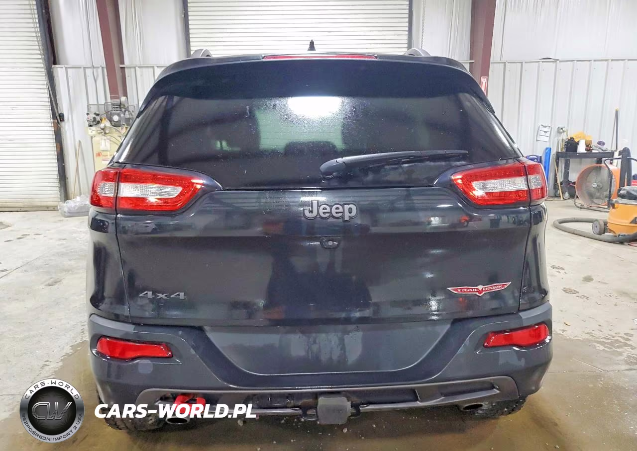 2015 Jeep Cherokee Trailhawk VIN:1C4PJMBS8FW576040 - 6