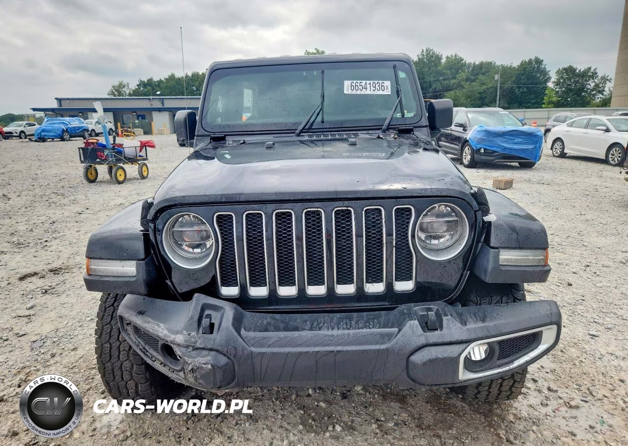 2018 Jeep Wrangler Unlimited Sahara VIN:1C4HJXEG8JW251605 - 5