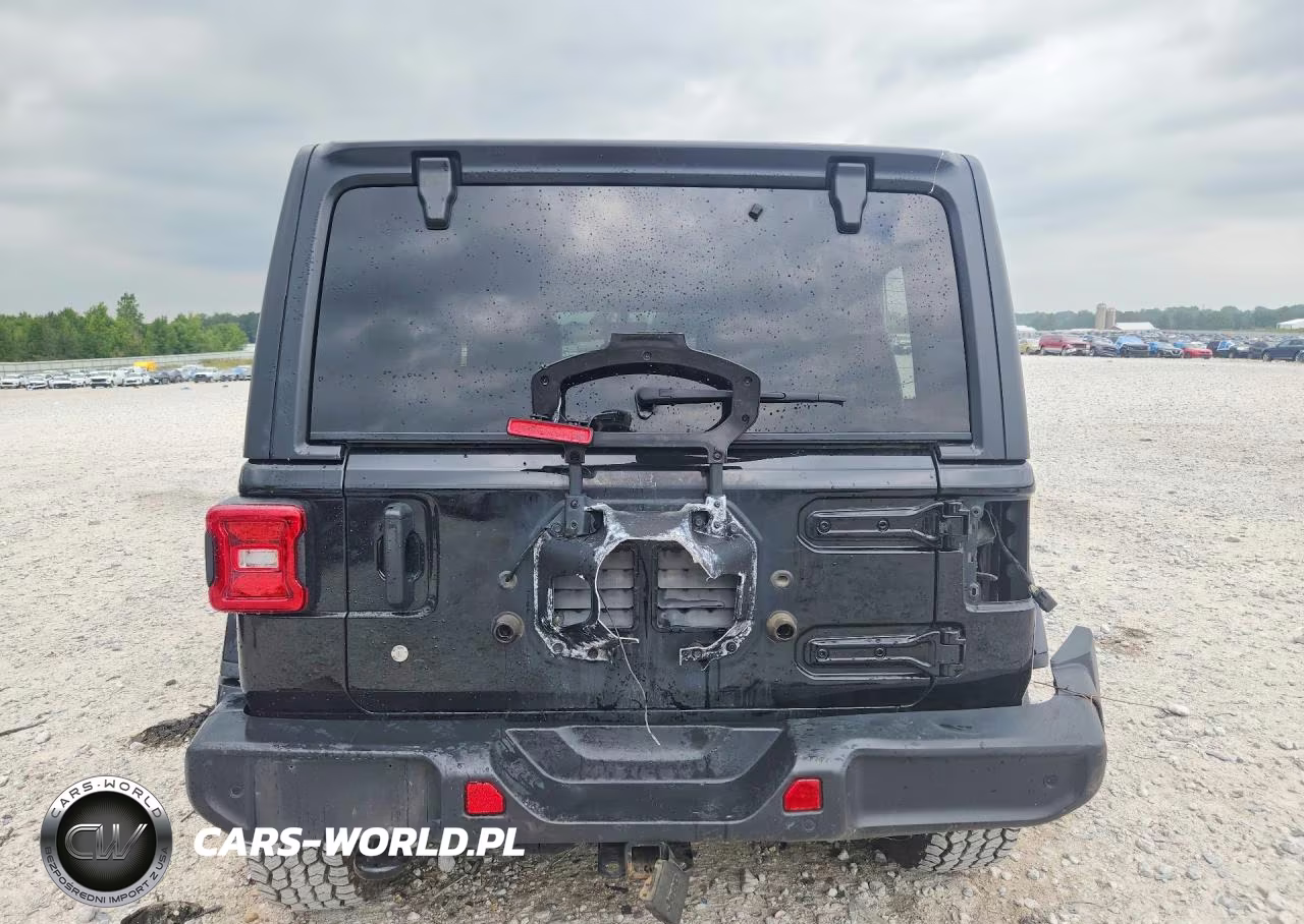 2018 Jeep Wrangler Unlimited Sahara VIN:1C4HJXEG8JW251605 - 6