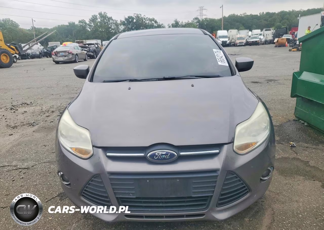2012 Ford Focus Se VIN:1FAHP3F22CL414429 - 5