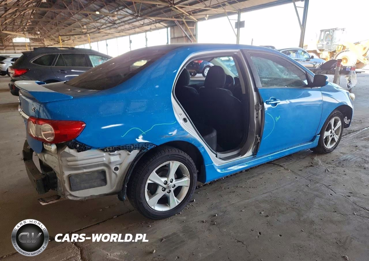 2011 Toyota Corolla S VIN:2T1BU4EE8BC634013 - 3