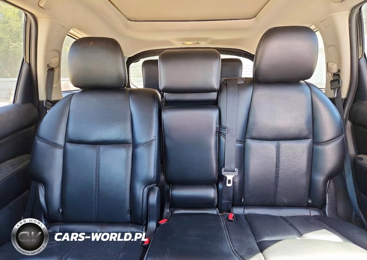 2017 Nissan Pathfinder Platinum VIN:5N1DR2MN3HC621957 - 10