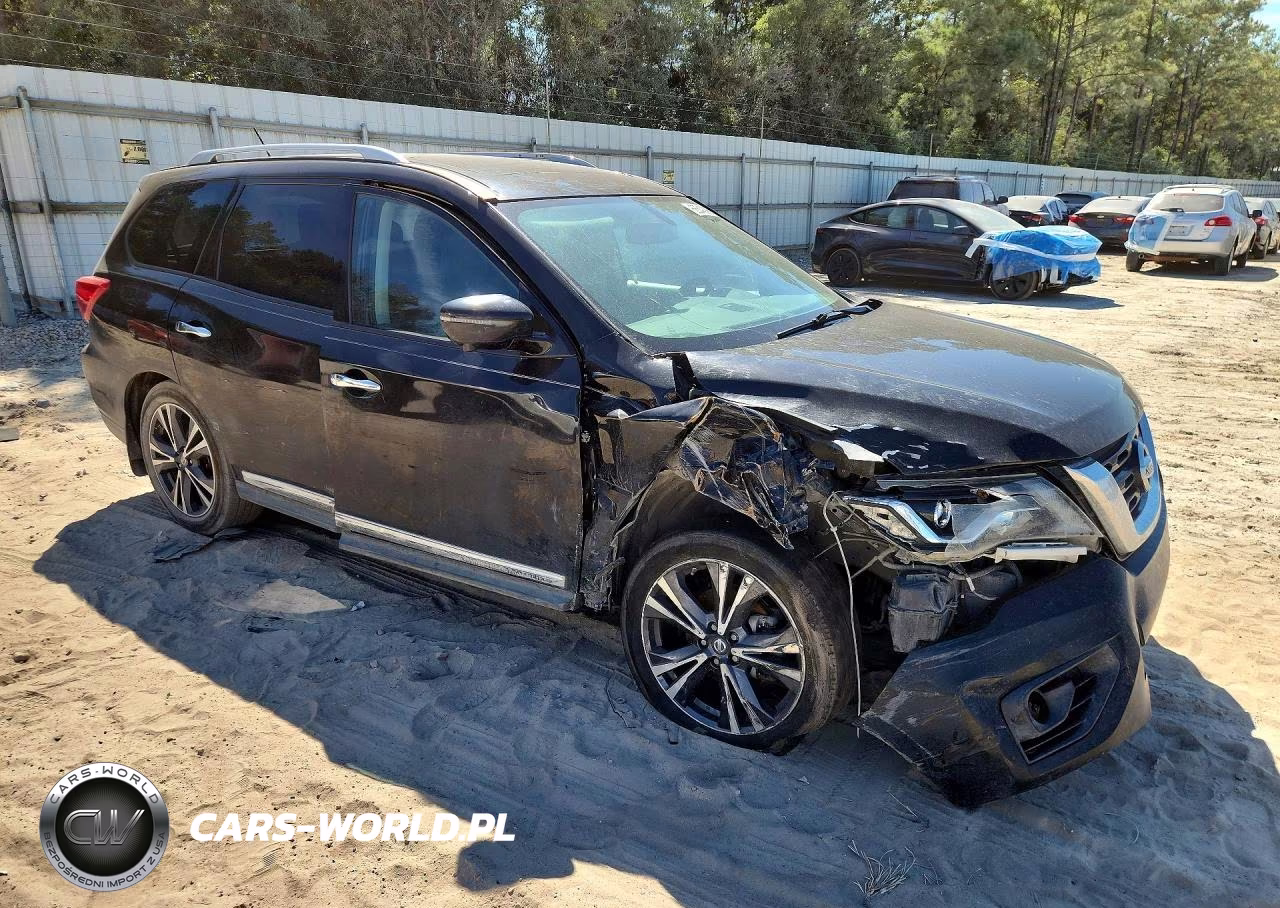 2017 Nissan Pathfinder Platinum VIN:5N1DR2MN3HC621957 - 4