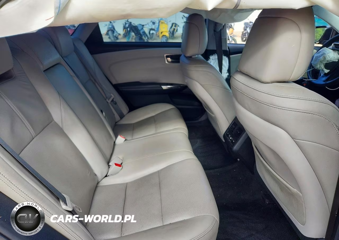 2018 Toyota Avalon Hybrid VIN:4T1BD1EB4JU063699 - 10