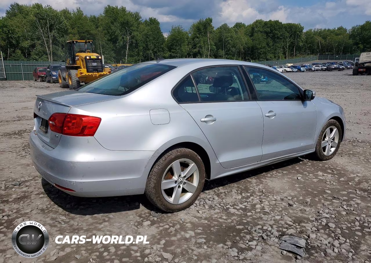 2012 Volkswagen Jetta Tdi VIN:3VWLL7AJ5CM004323 - 3