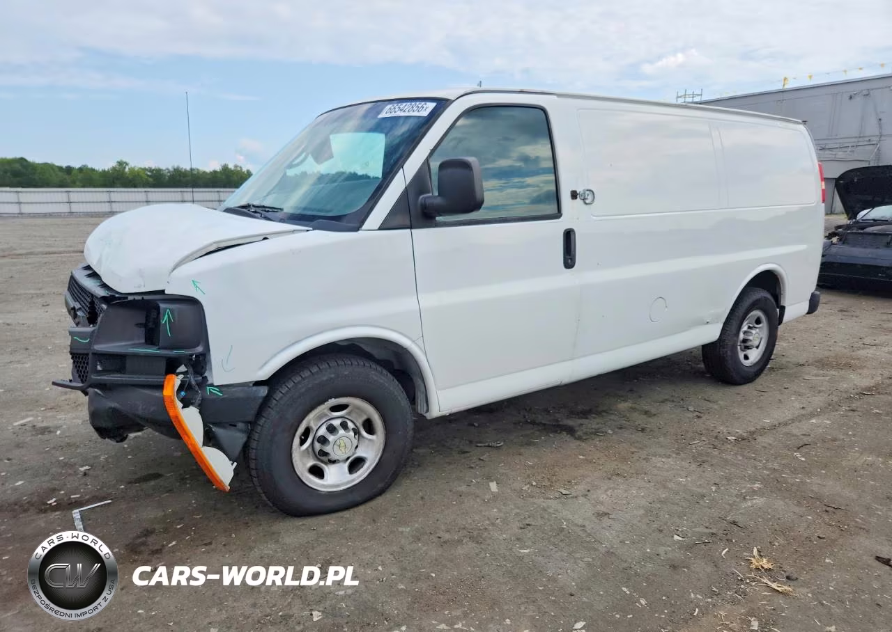 2011 Chevrolet Express G2500 VIN:1GCWGFBA4B1154318 - 1