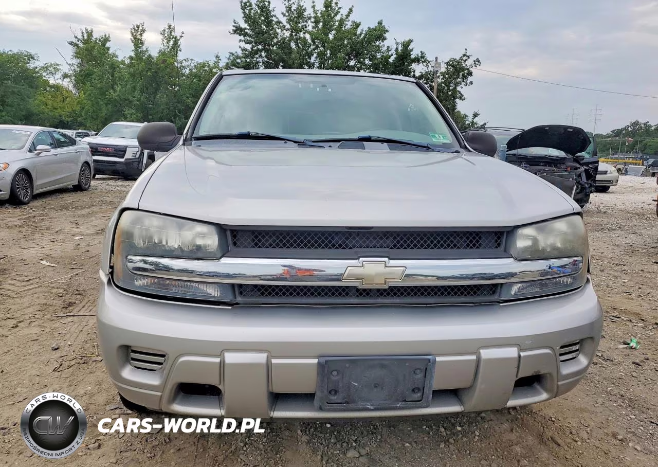 2008 Chevrolet Trailblazer Ls VIN:1GNDT13S282102242 - 5