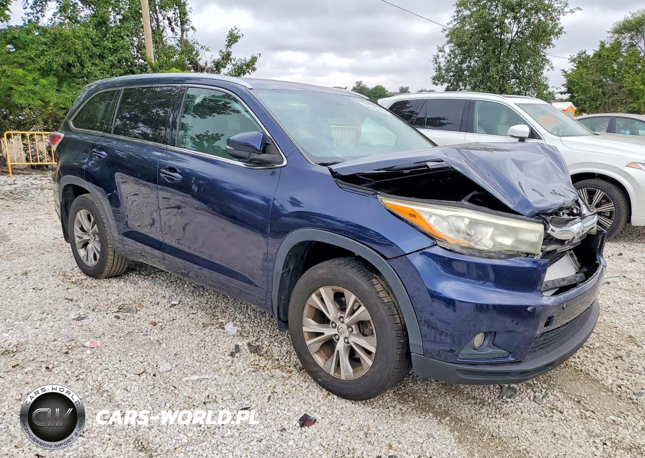2015 Toyota Highlander Xle VIN:5TDJKRFH2FS078866 - 4
