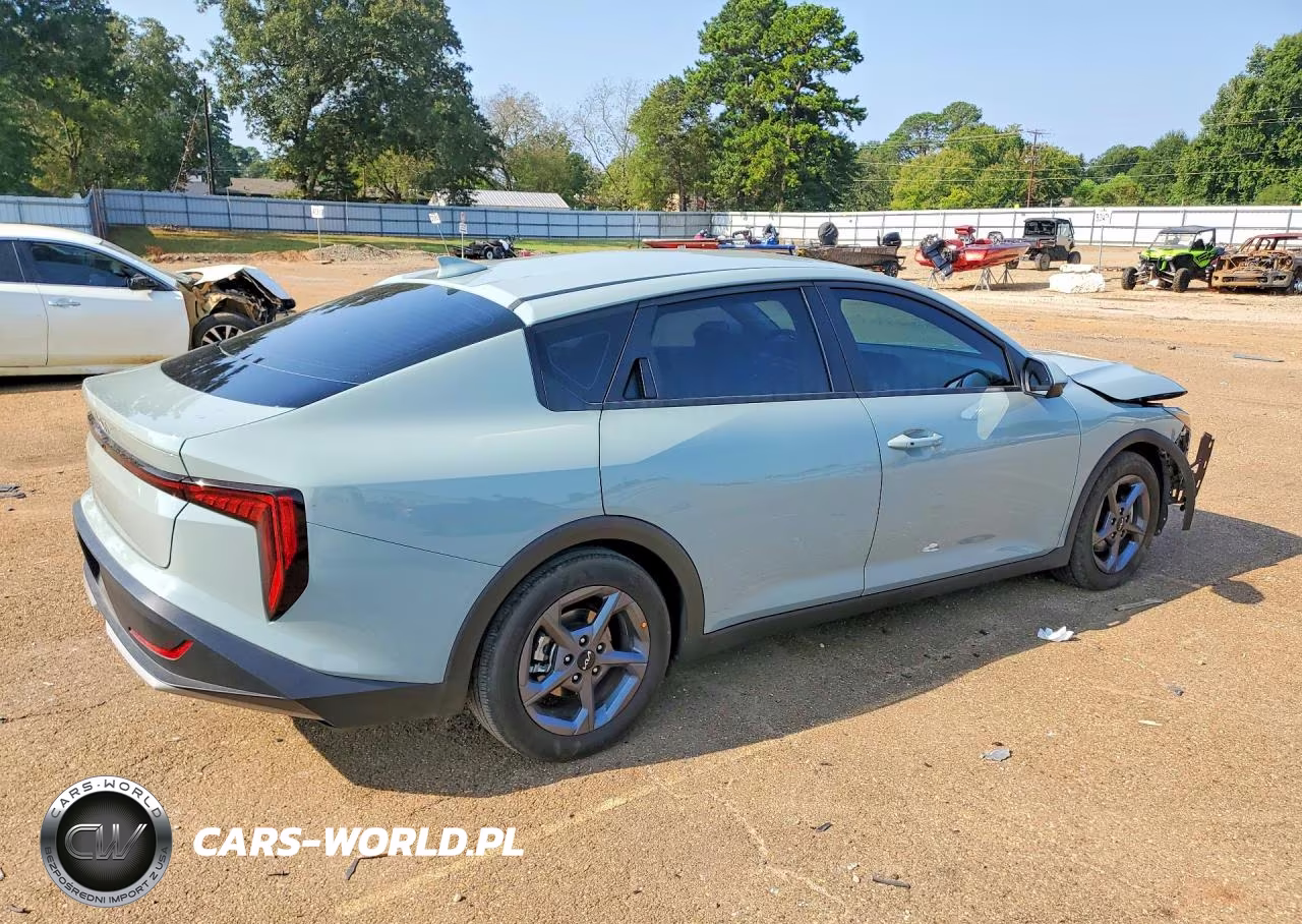 2025 Kia K4 Lxs VIN:3KPFT4DE8SE201069 - 3