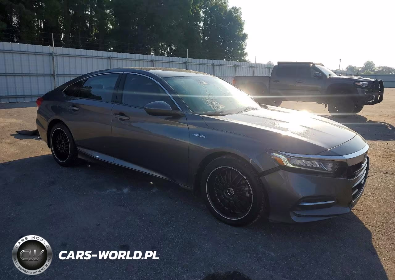 2018 Honda Accord Hybrid VIN:1HGCV3F19JA007543 - 4