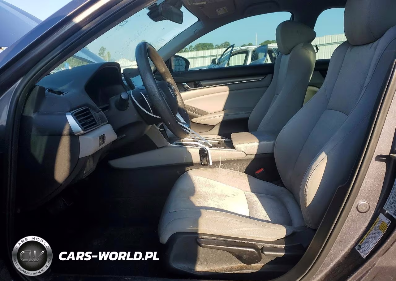 2018 Honda Accord Hybrid VIN:1HGCV3F19JA007543 - 7