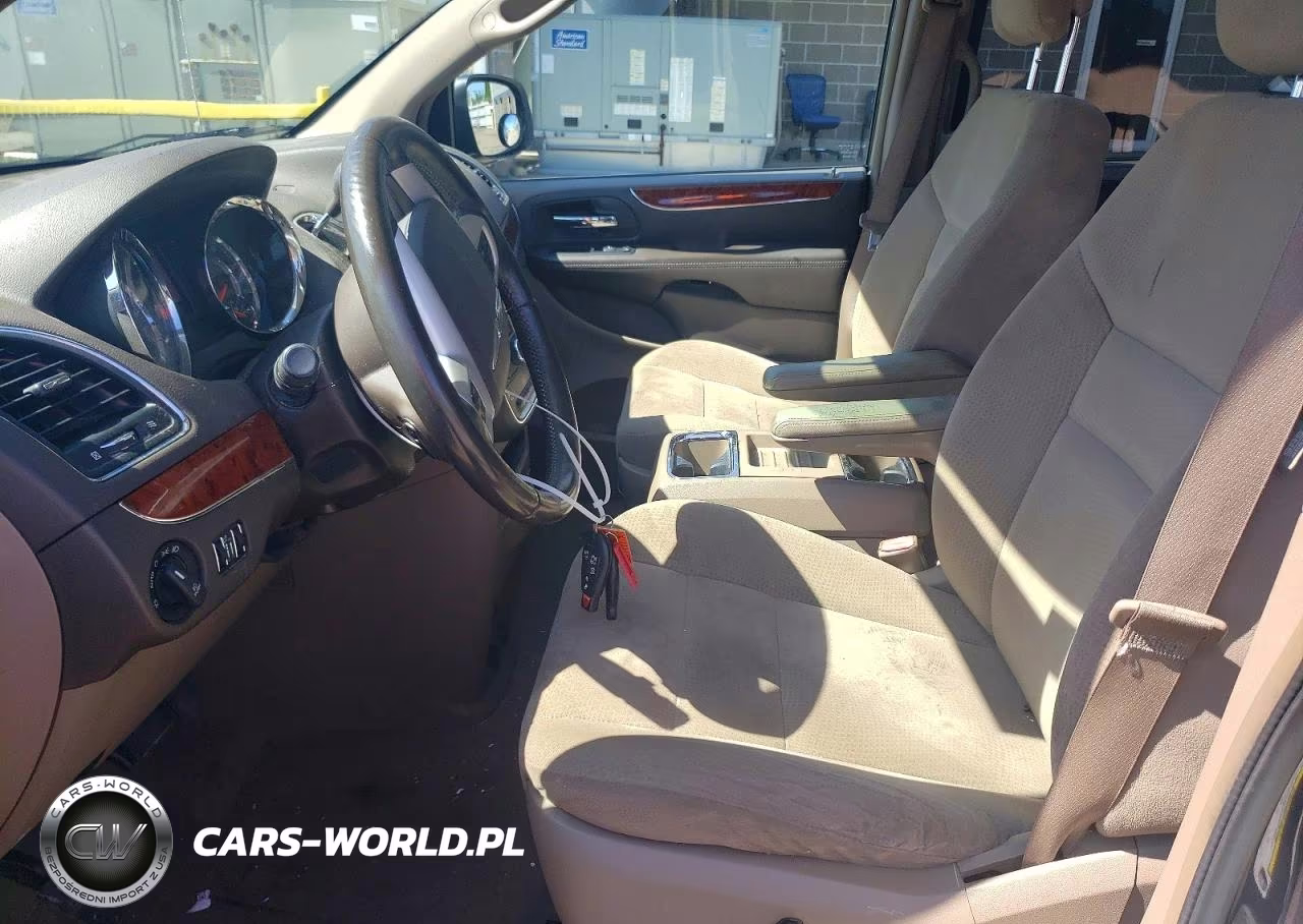2014 Chrysler Town & Country Touring VIN:2C4RC1BG8ER236696 - 7