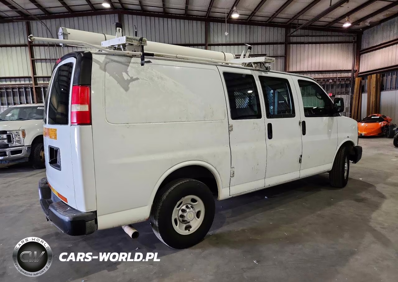 2013 Chevrolet Express G2500 VIN:1GCWGFCA9D1904362 - 3