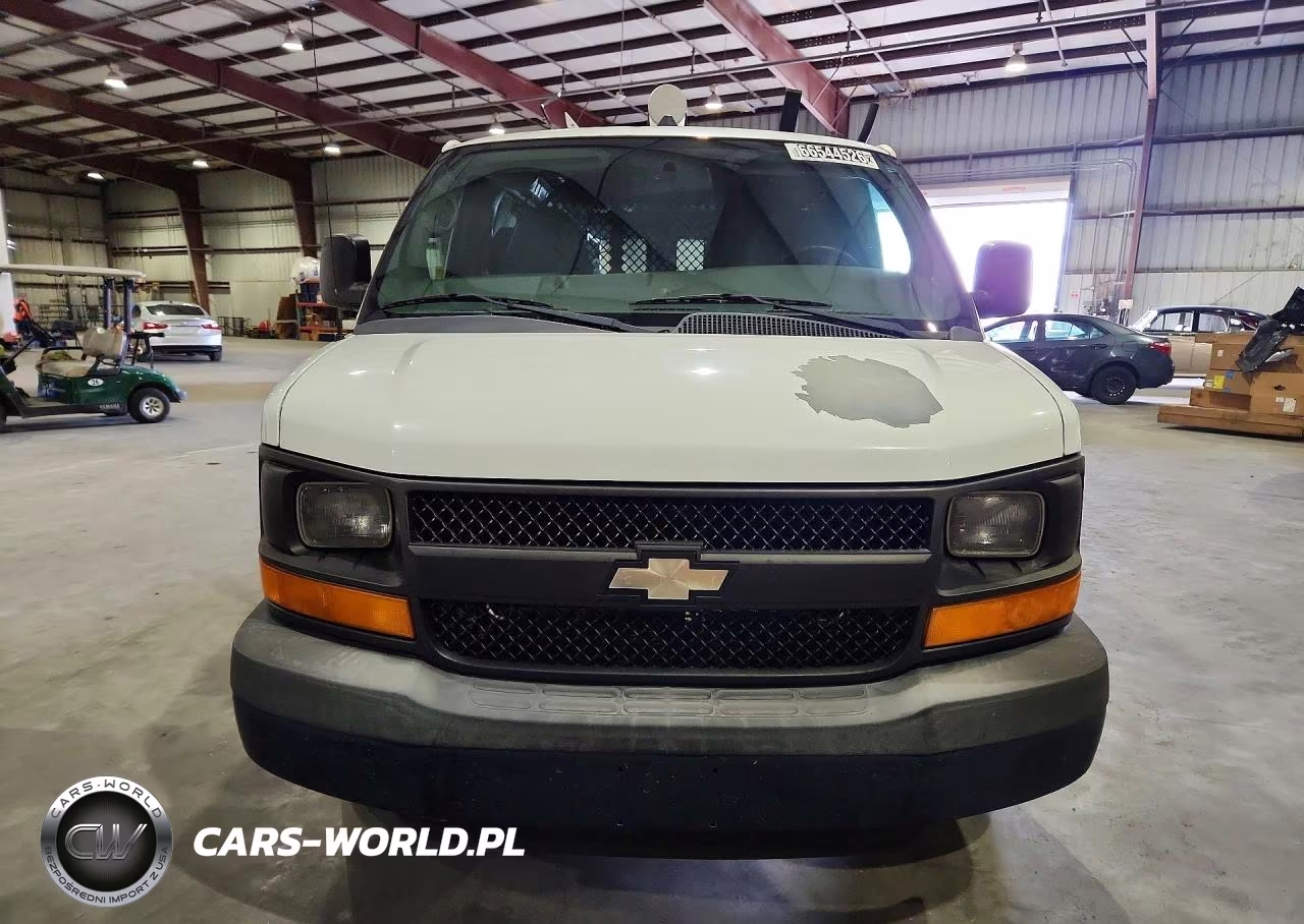 2013 Chevrolet Express G2500 VIN:1GCWGFCA9D1904362 - 5
