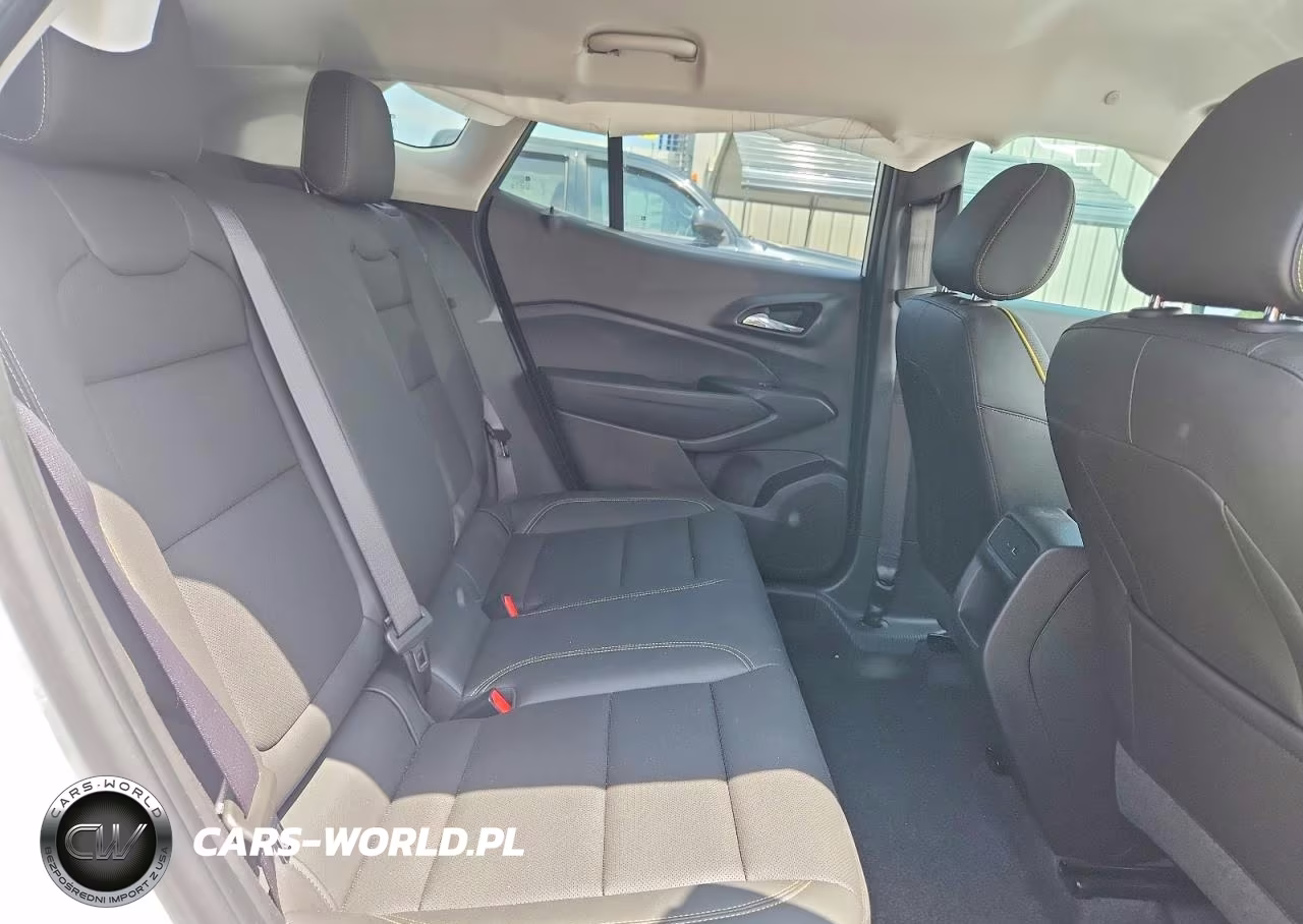 2025 Chevrolet Trax Activ VIN:KL77LKEPXSC025011 - 11