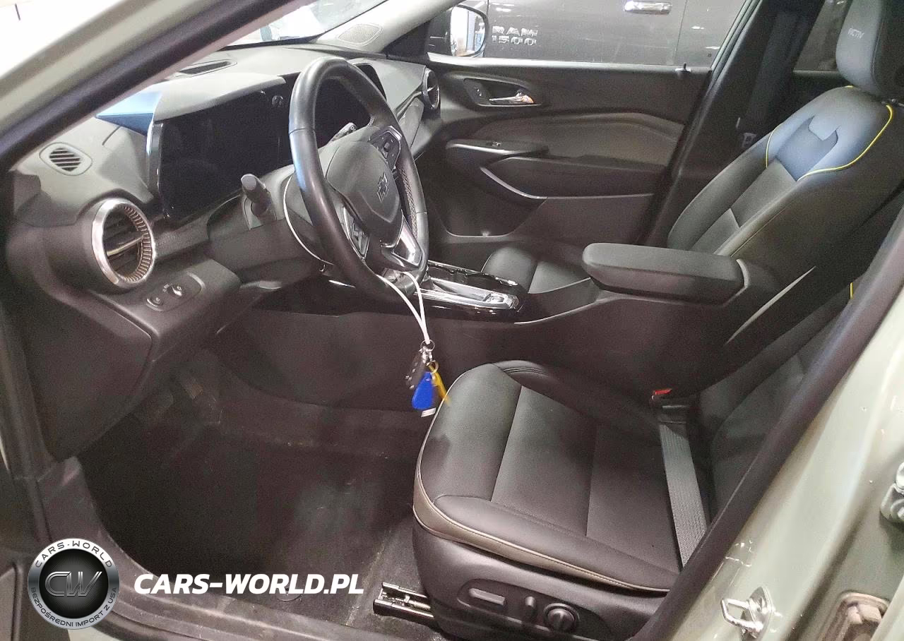 2025 Chevrolet Trax Activ VIN:KL77LKEP3SC022533 - 7