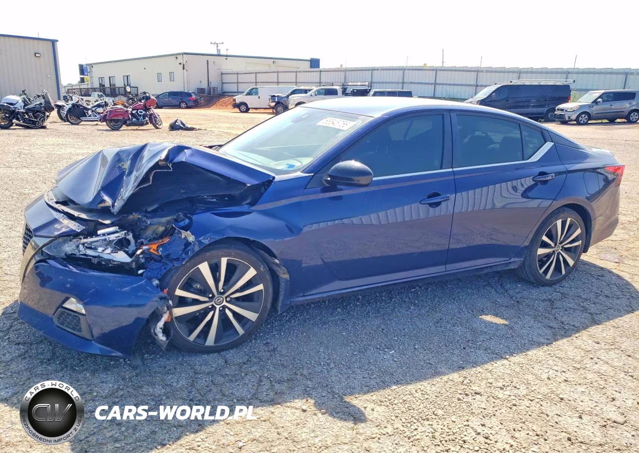 2021 Nissan Altima Sr – zdjęcie 1 z 12