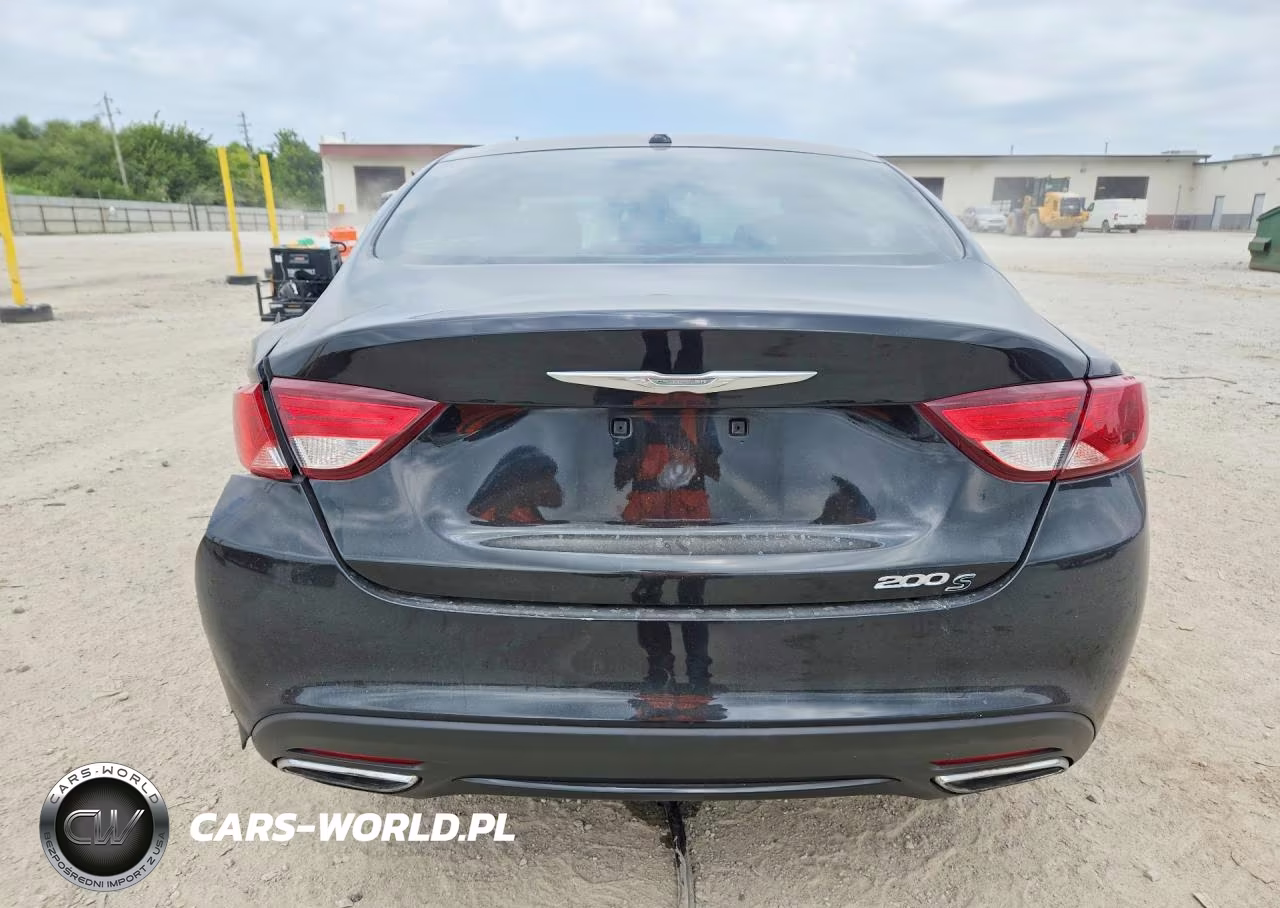 2015 Chrysler 200 S VIN:1C3CCCBB1FN699255 - 6