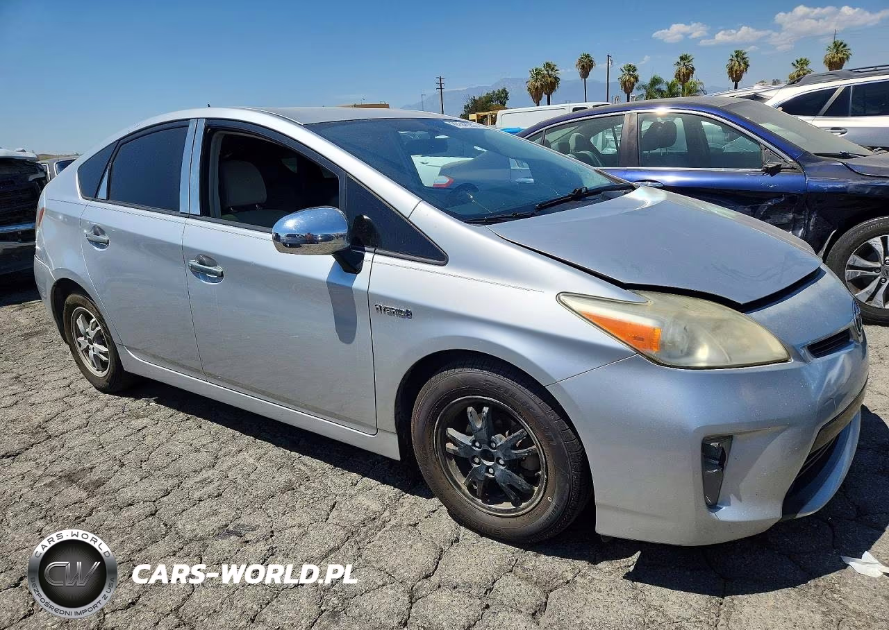 2012 Toyota Prius Three VIN:JTDKN3DU3C5443694 - 4